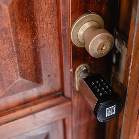 아파트 Casa Bramante - Comfort Tra Inalpi Arena, Ospedali E Centro